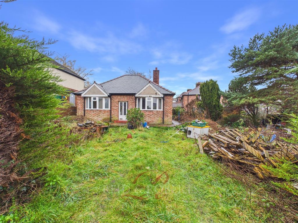 2 bed detached bungalow for saleGadlys Lane, Bagillt CH6
