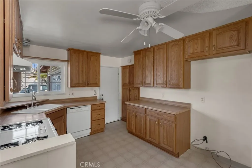 Additional image 21 of 601 Southshore Dr, Seal Beach, CA 90740
