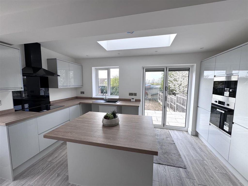 Additional image 2 of 3 bed semi-detached house for saleNovello, Royston Road, Cudworth, Barnsley S72