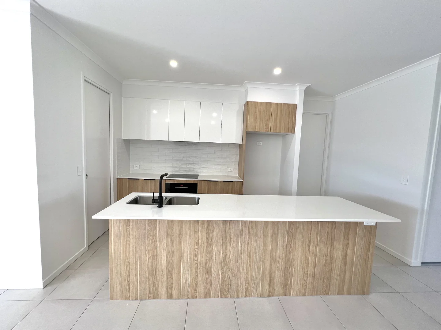 Additional image 2 of 42 Tablelands Crescent, Banya QLD 4551
