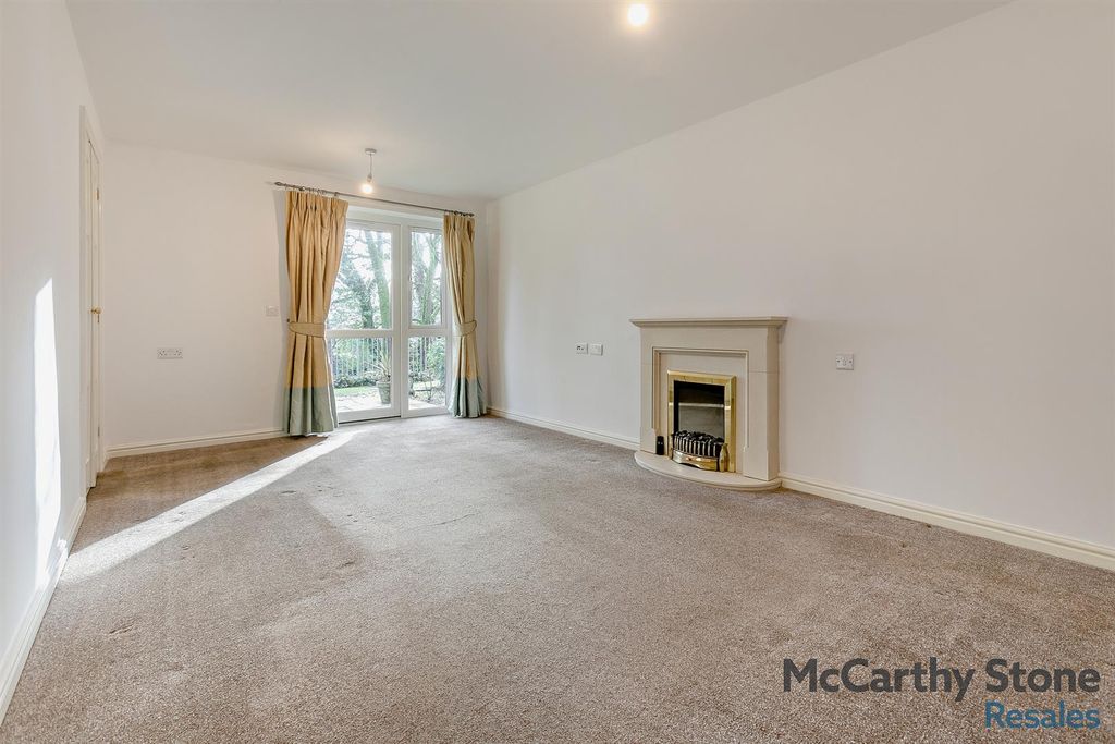 Additional image 3 of 1 bed flat for saleRivers Edge Court, Oaklands Drive, Okehampton EX20