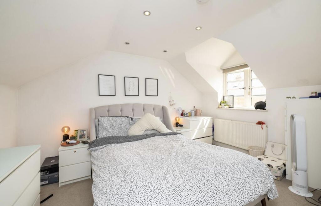 Additional image 9 of 1 bed flat for saleFlat 6, 26 Horse Fair, Banbury OX16