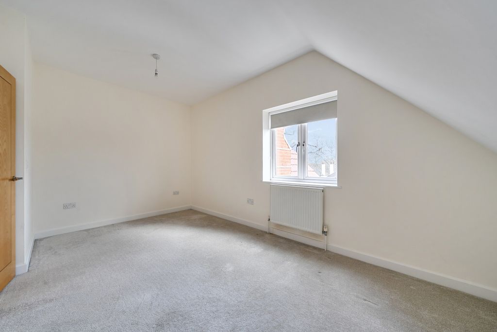 Additional image 6 of 2 bed flat for saleScotts Lane, Bromley BR2