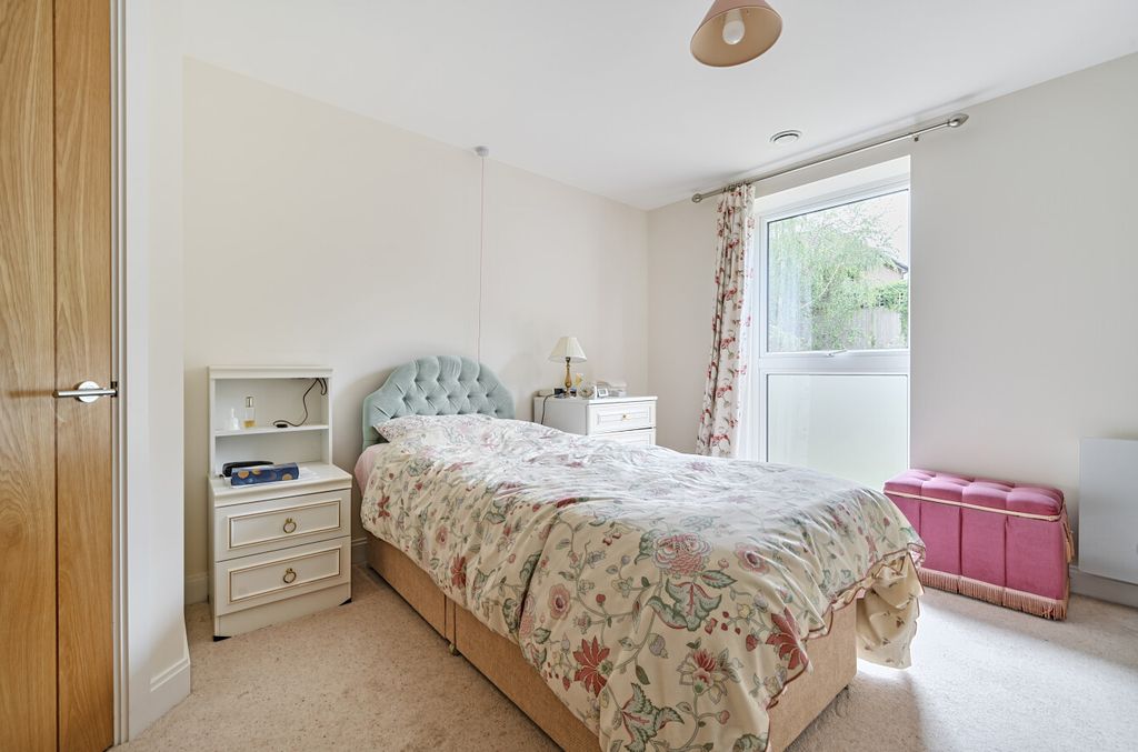 Additional image 6 of 2 bed flat for saleThe Dean, Alresford, Hampshire SO24