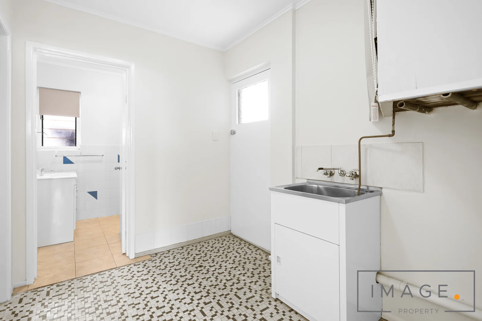 Additional image 7 of 2/230 Cavendish Rd, Coorparoo QLD 4151