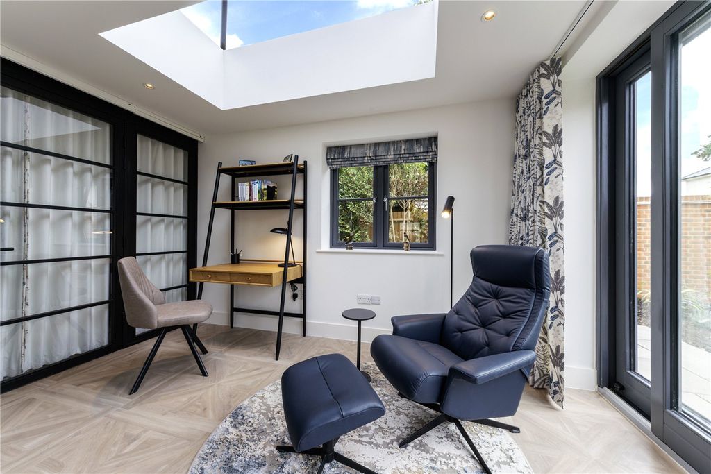 Additional image 10 of 2 bed detached house for saleThe Gatehouse, Millwood, Emsworth, West Sussex PO10