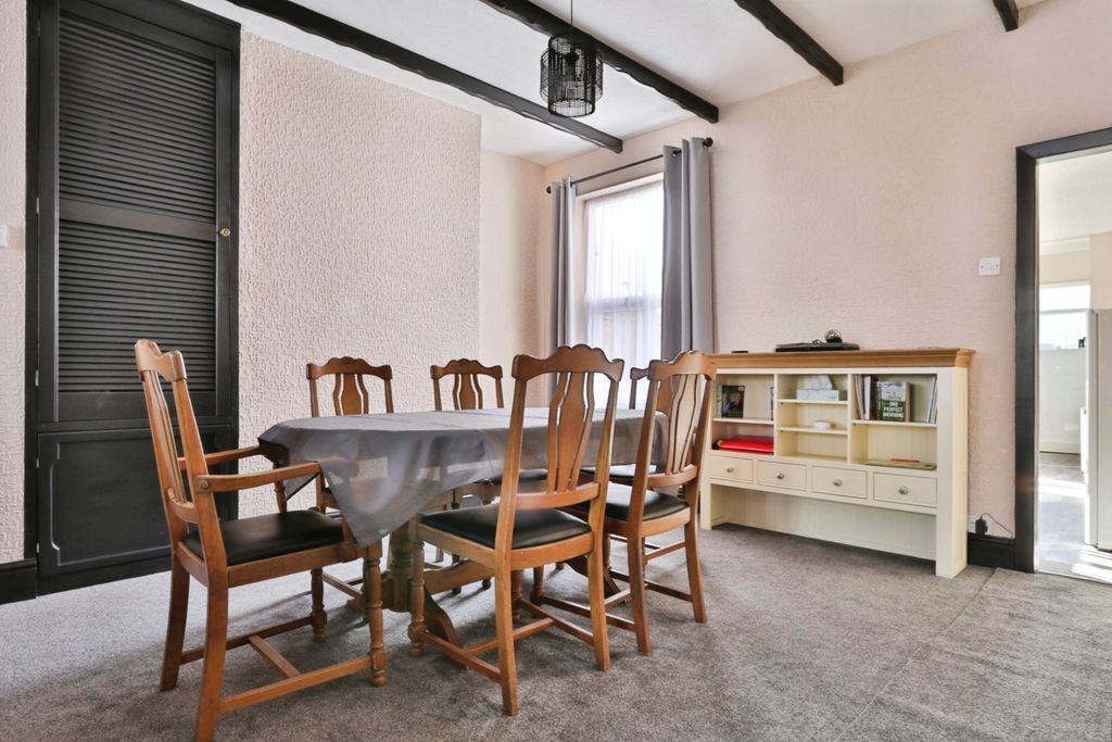 Additional image 6 of 3 bed semi-detached house for saleWest Acridge, Barton-Upon-Humber DN18