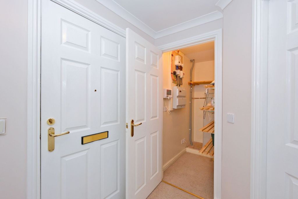 Additional image 3 of 1 bed flat for saleKirk Brae, Cults, Aberdeen AB15