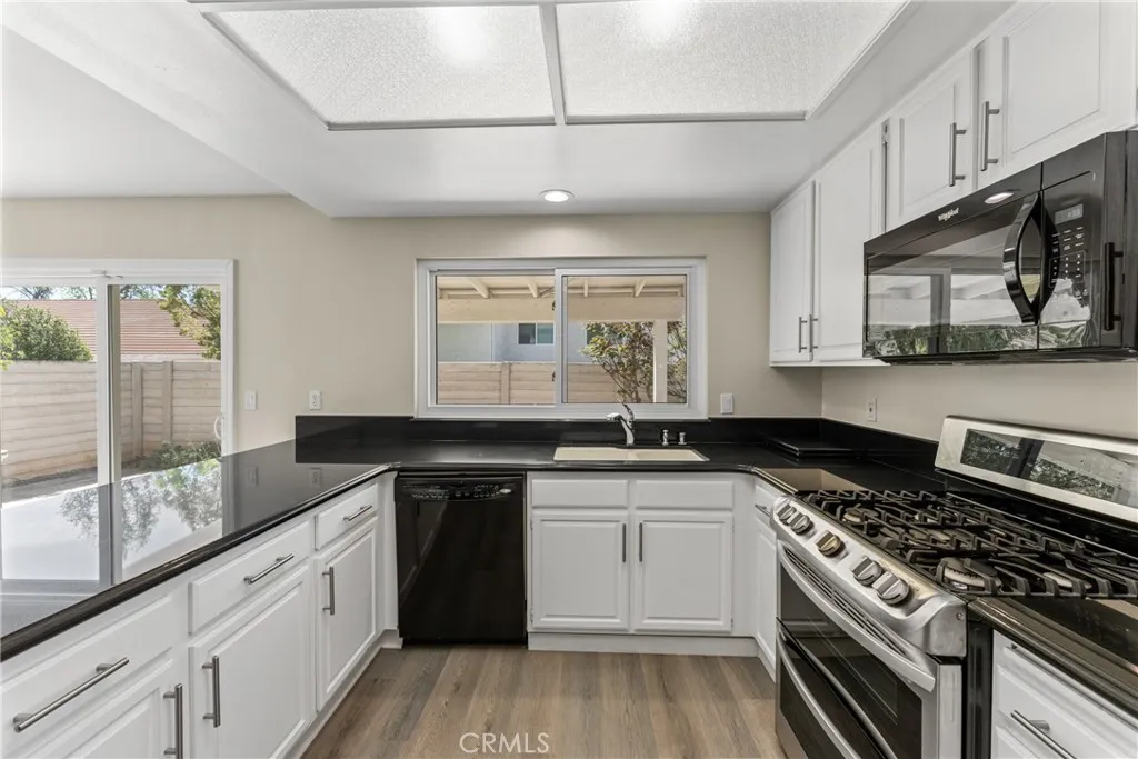 Additional image 27 of 56 Dearborn Cir, Redlands, CA 92374