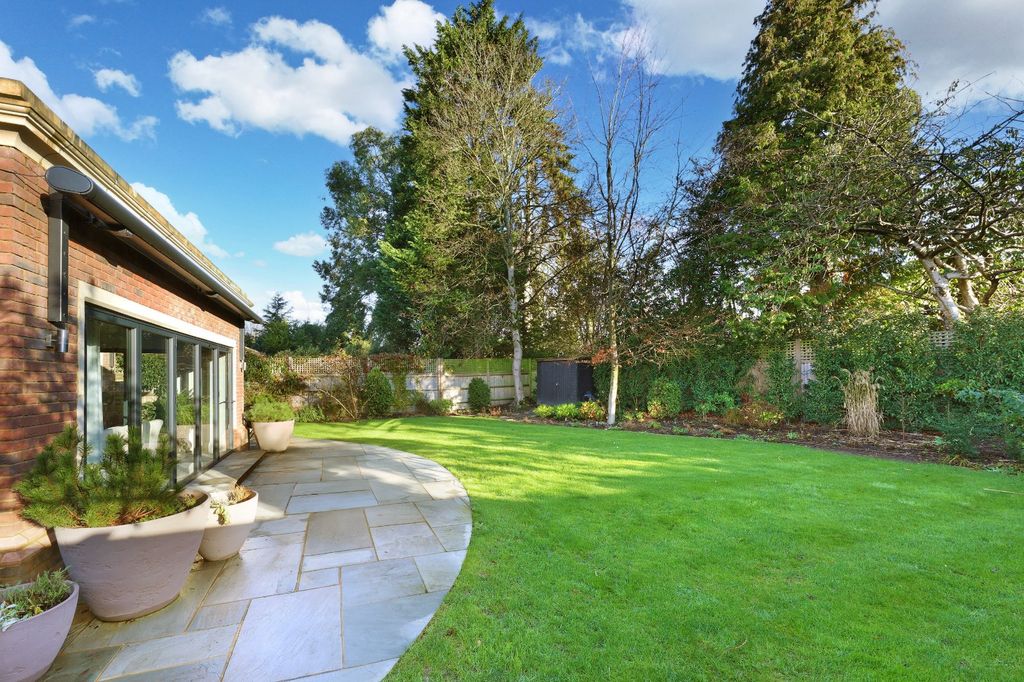 Additional image 20 of 6 bed detached house for saleGregories Farm Lane, Beaconsfield, Buckinghamshire HP9