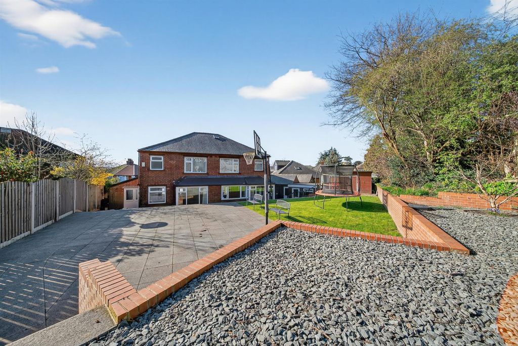 Additional image 24 of 4 bed detached house for saleLynwood Mount, Wortley, Leeds LS12