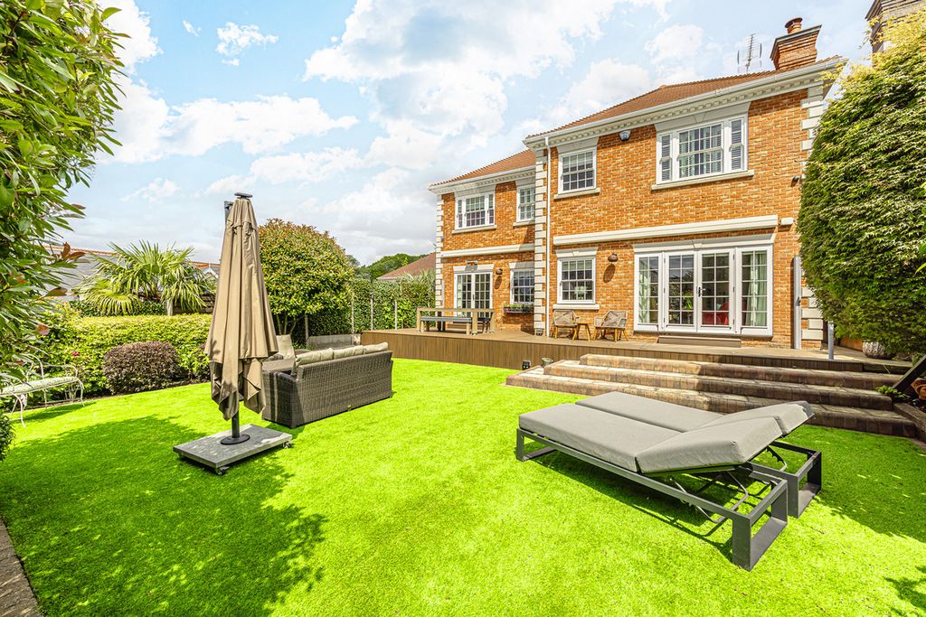Additional image 46 of 5 bed detached house for saleVicarage Heights, Benfleet SS7