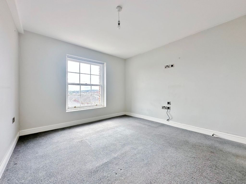Additional image 11 of 2 bed flat for saleHamilton Square, Birkenhead CH41