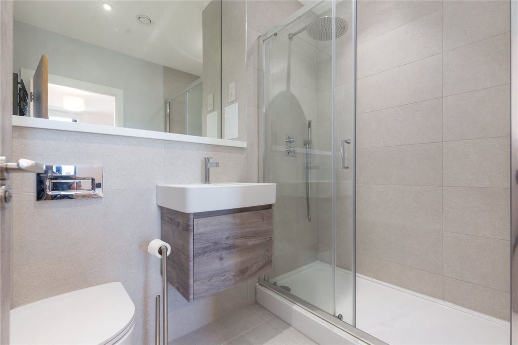 Additional image 7 of 2 bed flat for saleShoemakers Square, Holyrood, Edinburgh EH8