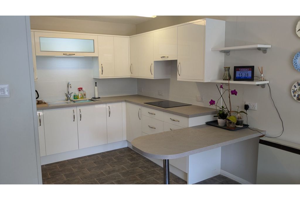 Additional image 10 of 1 bed flat for saleHigh Street, Abbots Langley WD5