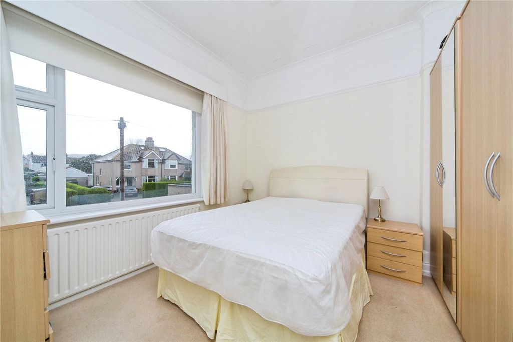 Additional image 9 of 2 bed flat for saleWarren Drive, Deganwy, Conwy LL31