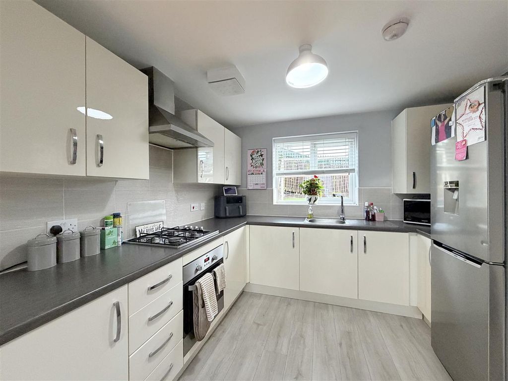 Additional image 6 of 4 bed detached house for saleBaron Avenue, Ashton-Under-Lyne OL6