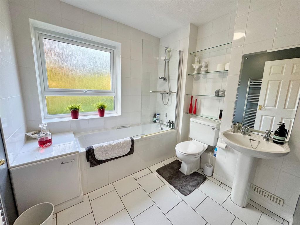 Additional image 16 of 4 bed terraced house for saleGlenfield, Altrincham WA14