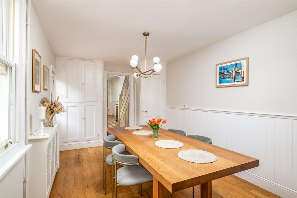 Additional image 10 of 5 bed detached house for saleWaterloo Road, Bedford MK40