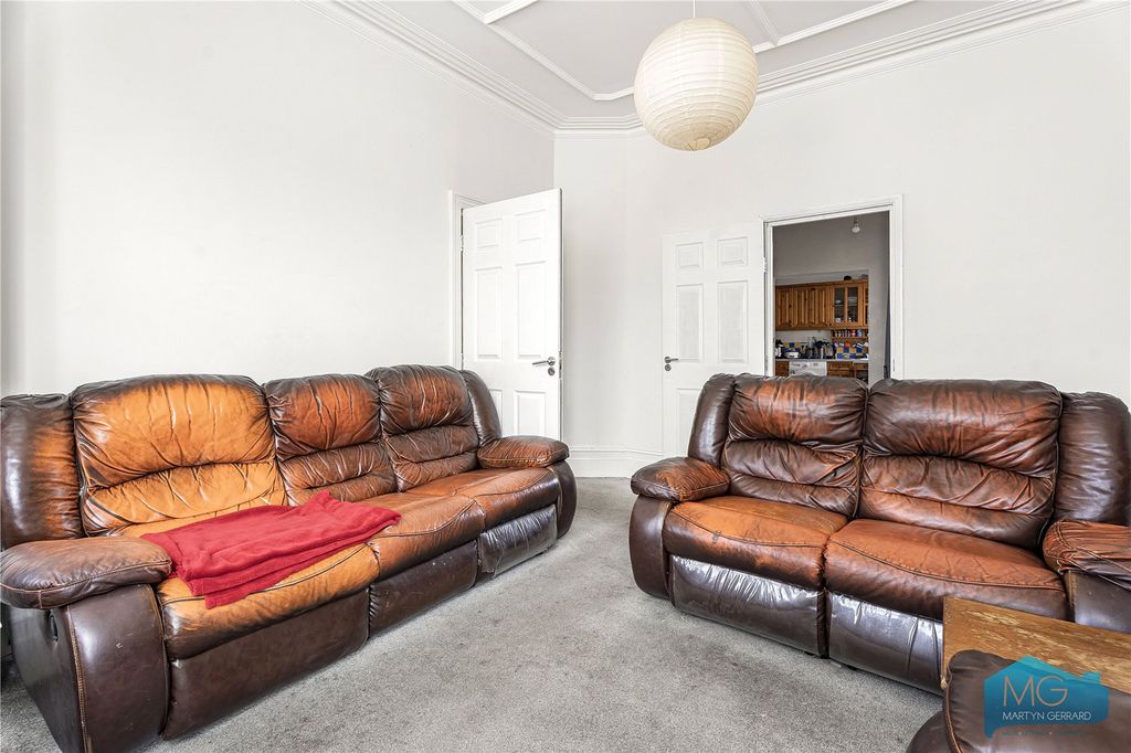 Additional image 6 of 4 bed semi-detached house for saleWood Street, Barnet EN5