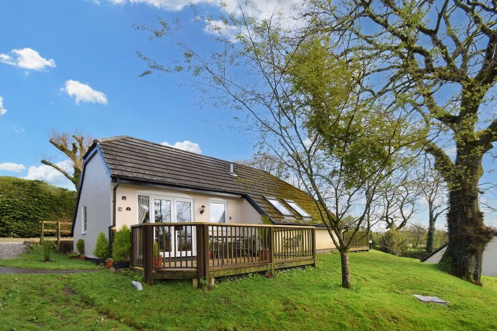 1 bed semi-detached bungalow for saleLake View Rise, Highampton, Beaworthy EX21