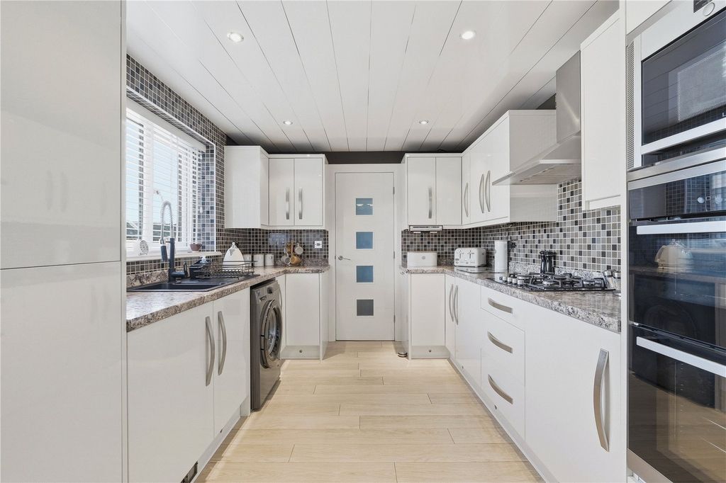 Additional image 9 of 3 bed end terrace house for saleRosemount Avenue, Barnoldswick, Lancashire BB18