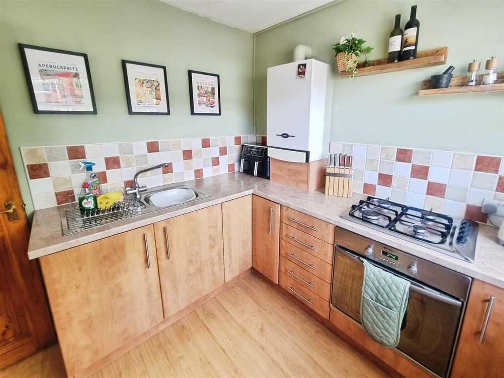 Additional image 4 of 2 bed flat for saleCollier Close, Crook DL15