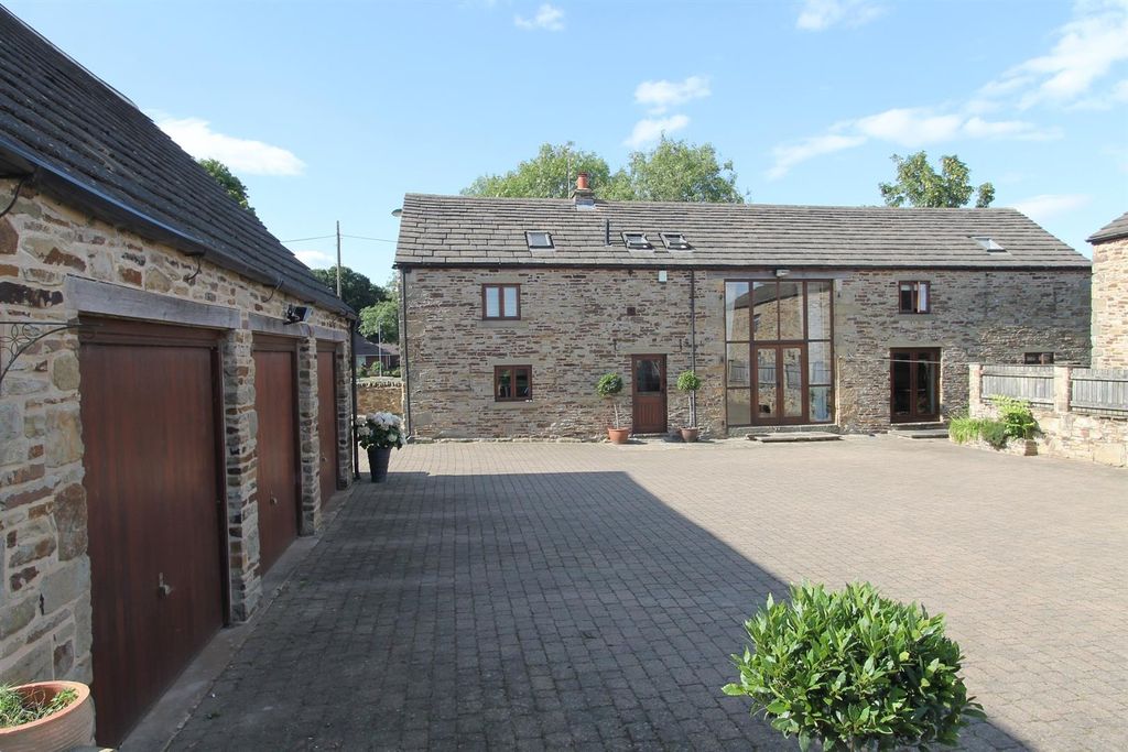 Additional image 33 of 4 bed barn conversion for saleHay Green Lane, Birdwell, Barnsley S70