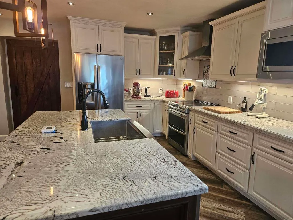 Additional image 44 of 40275 Avenida Cerrovista, Cherry Valley, CA 92223