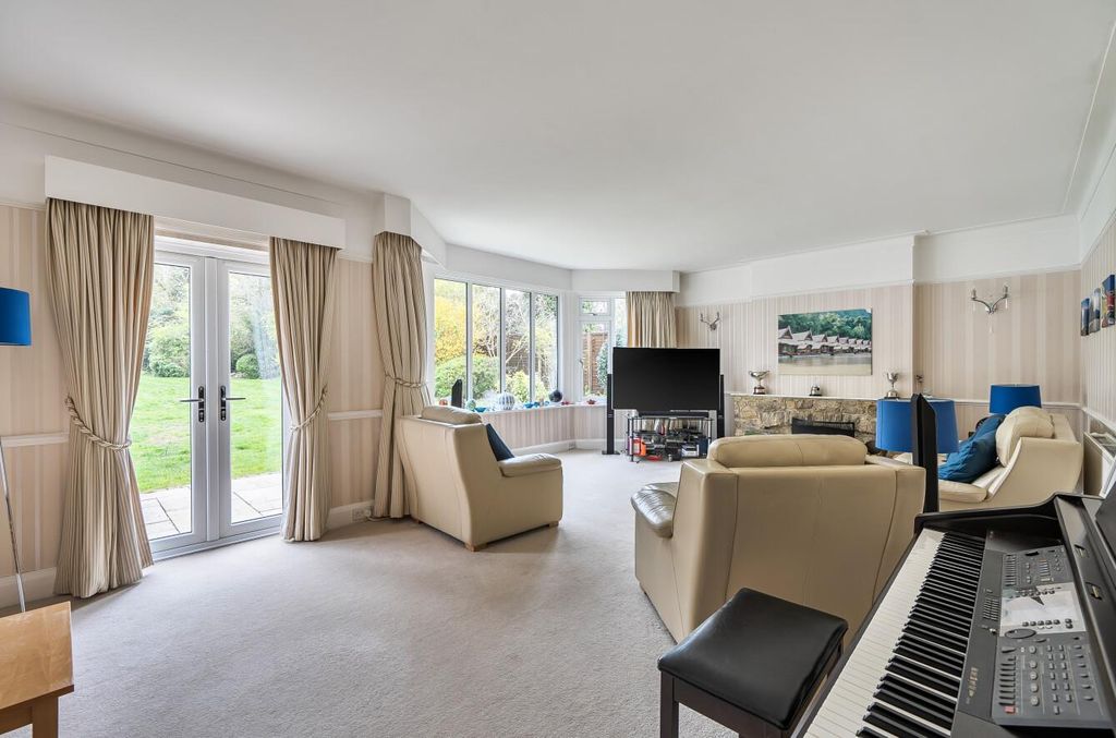 Additional image 2 of 5 bed detached house for saleHigher Drive, Banstead SM7
