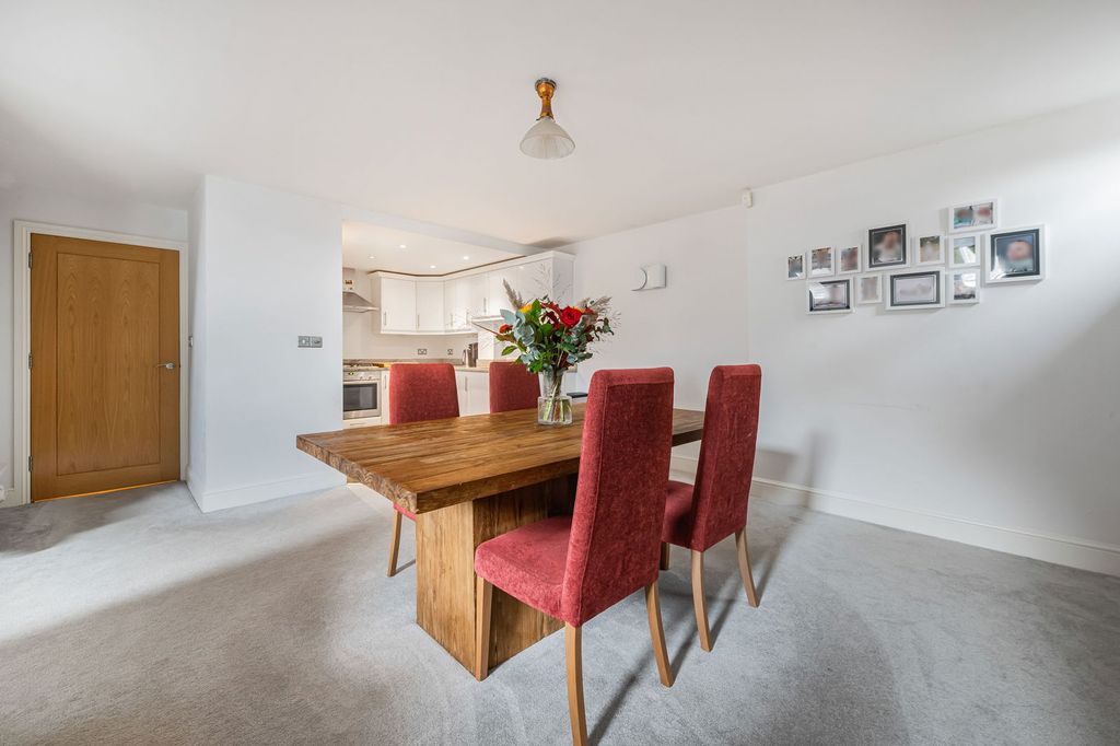 Additional image 7 of 2 bed flat for saleCrescent Road, Beckenham BR3