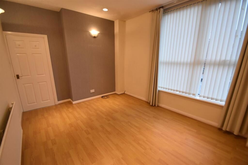 Additional image 7 of 2 bed flat for salePensby Road, Heswall, Wirral CH60