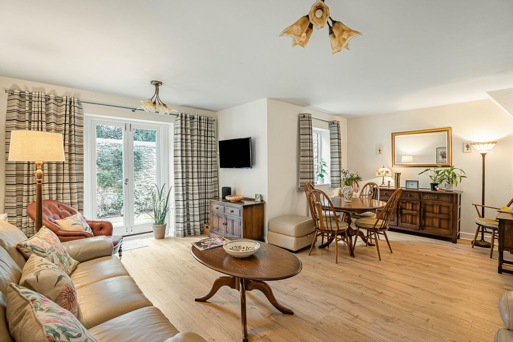 Additional image 2 of 3 bed terraced house for saleGarth Court, Bicester OX26