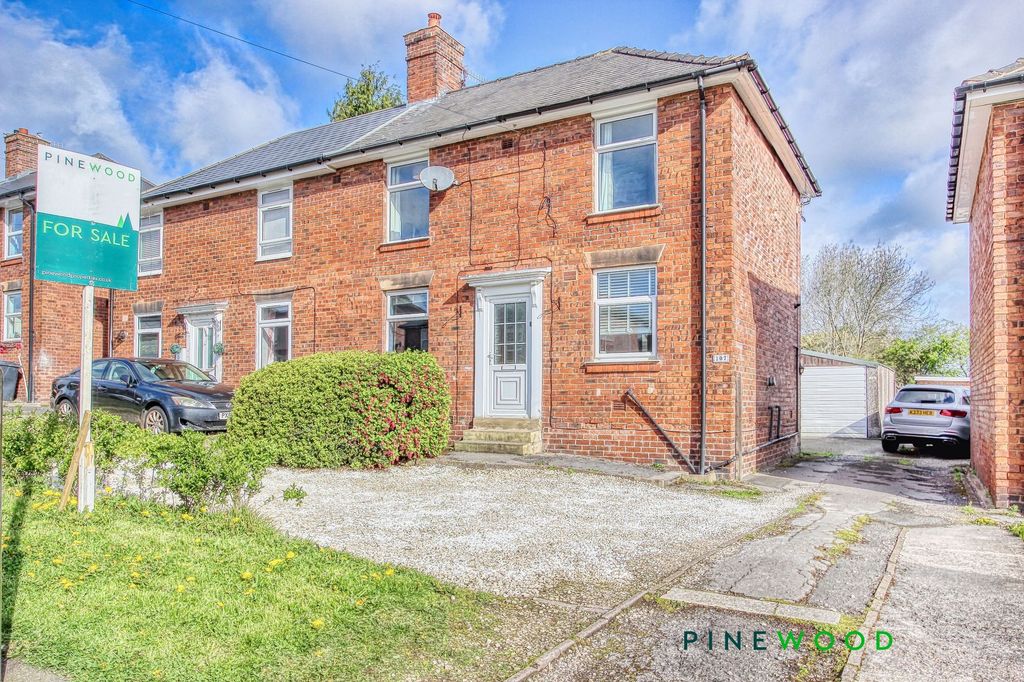 3 bed semi-detached house for saleGloucester Road, Newbold, Chesterfield, Derbyshire S41