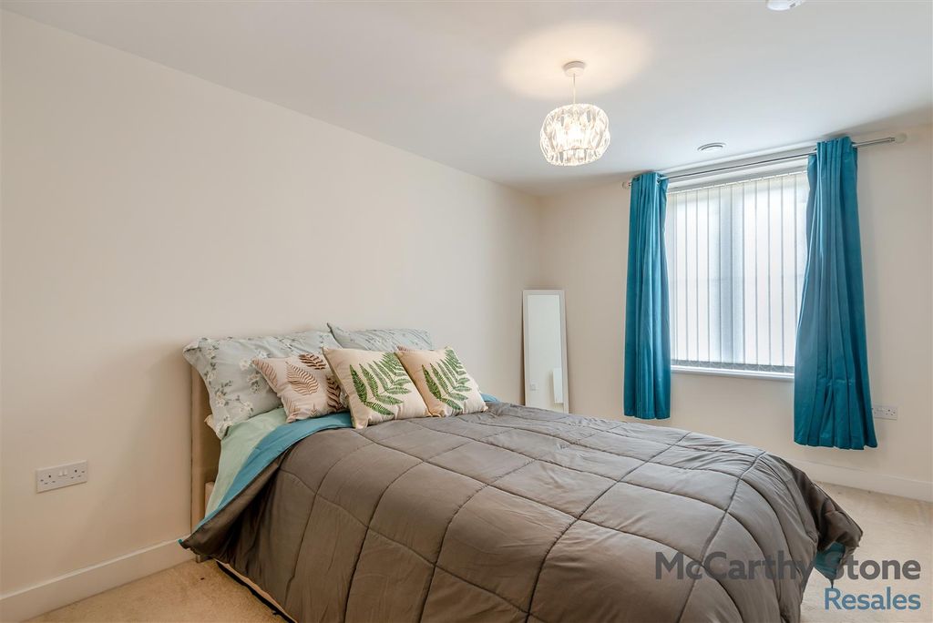 Additional image 6 of 1 bed flat for saleQueen Elizabeth Place, Orchard Lane, Alton GU34