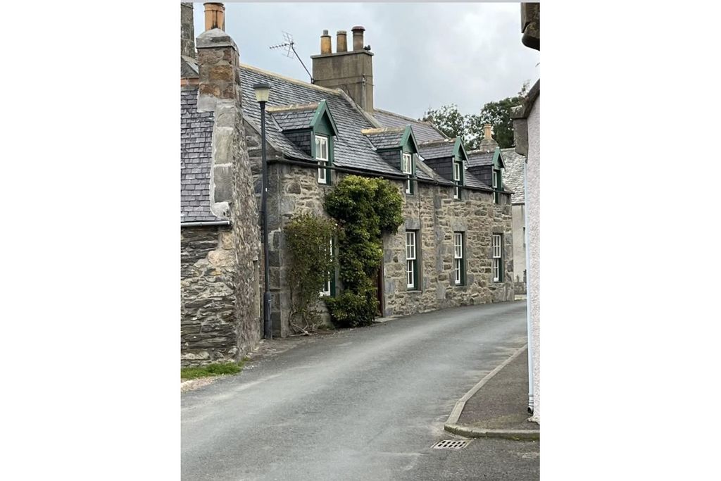 Additional image 31 of 5 bed property for saleChurch Street, Banff AB45