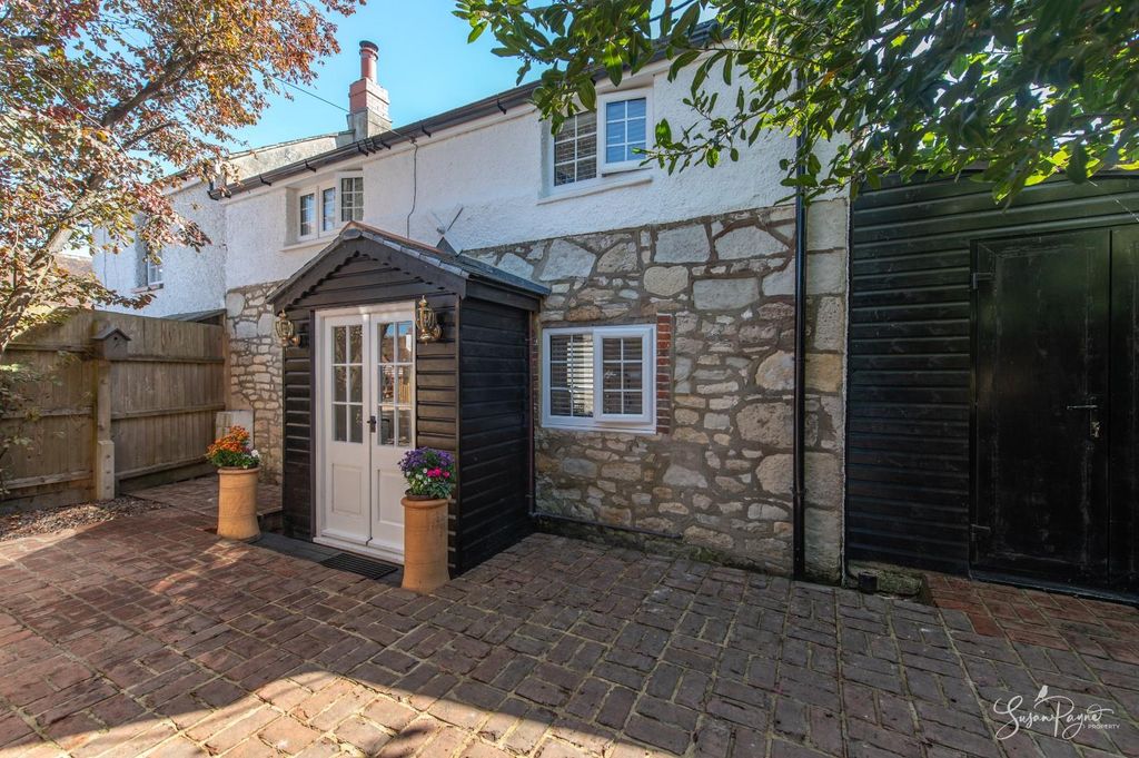 2 bed semi-detached house for saleIsenhurst Court, Bembridge PO35