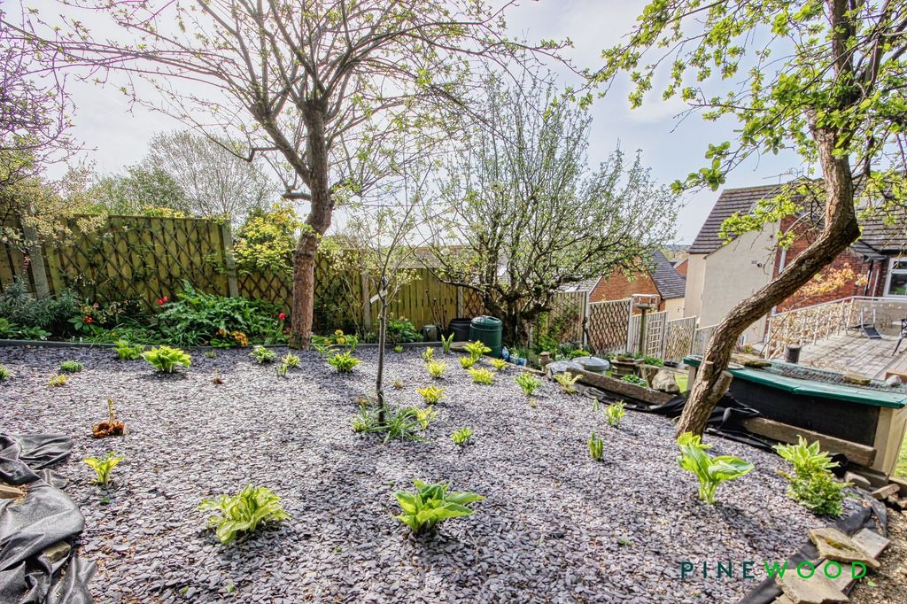 Additional image 34 of 3 bed semi-detached house for saleSpital Lane, Chesterfield S41