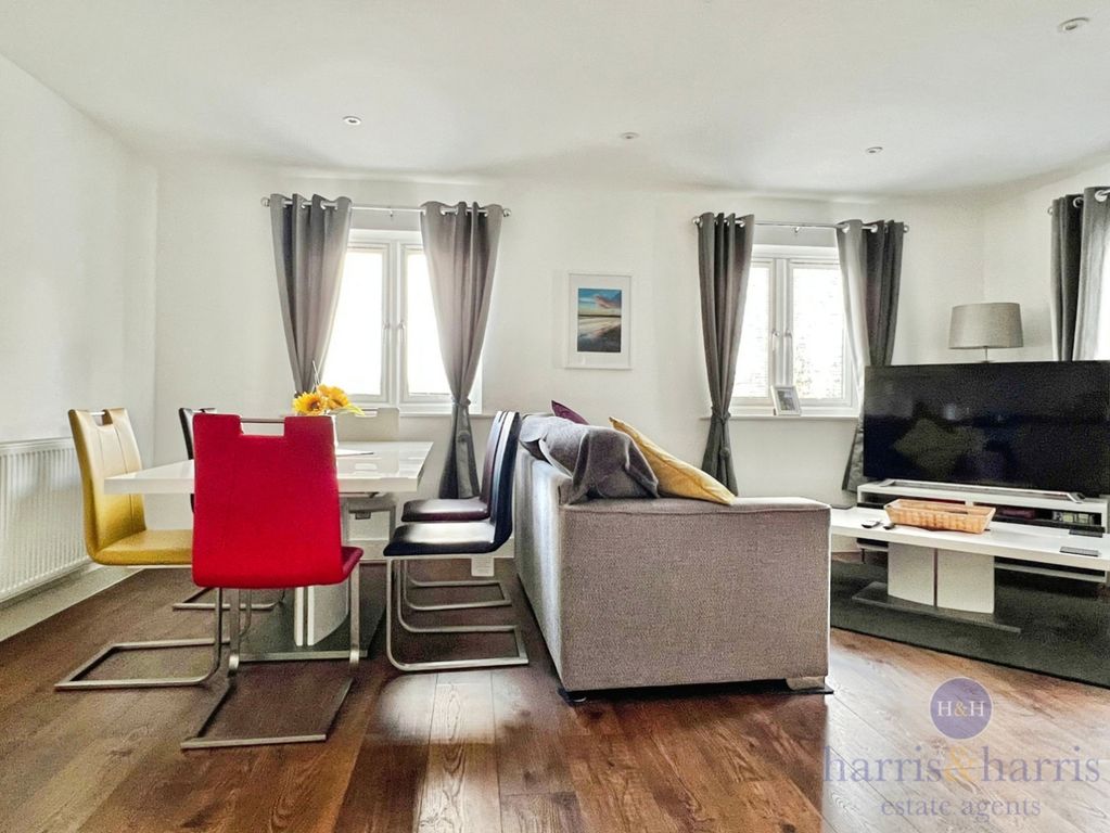 2 bed flat for saleMitchell Gardens, Axminster EX13 photo 4