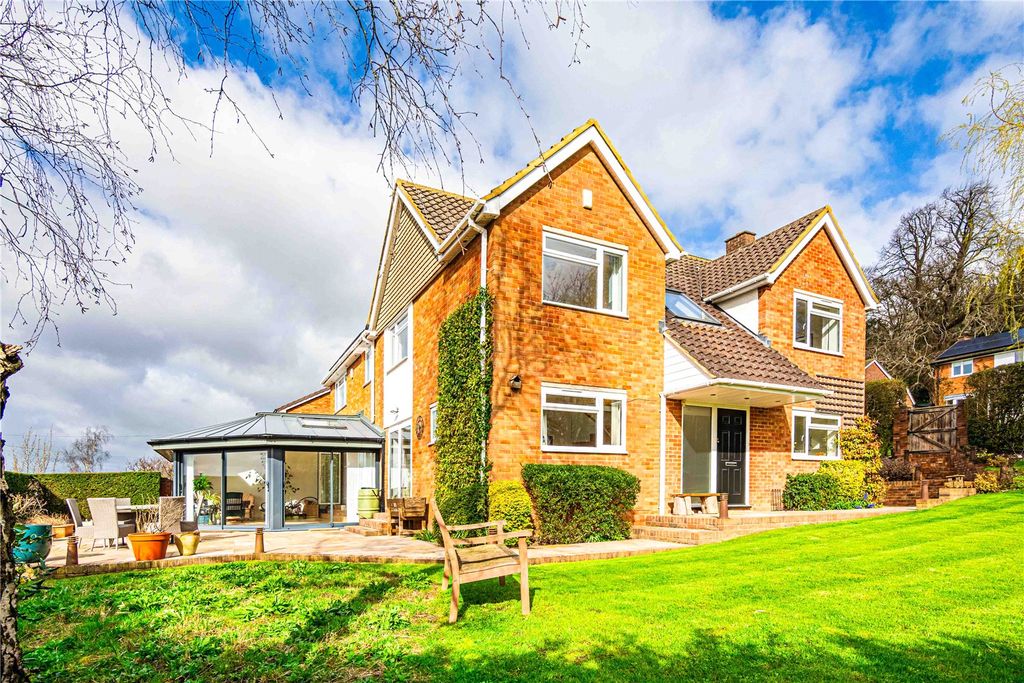 Additional image 5 of 5 bed detached house for saleGaveston Drive, Berkhamsted, Hertfordshire HP4