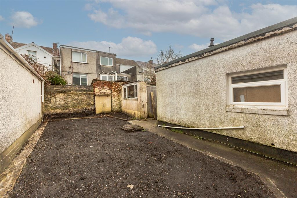 Additional image 15 of 3 bed detached house for saleLlewellyn Street, Llanelli SA15