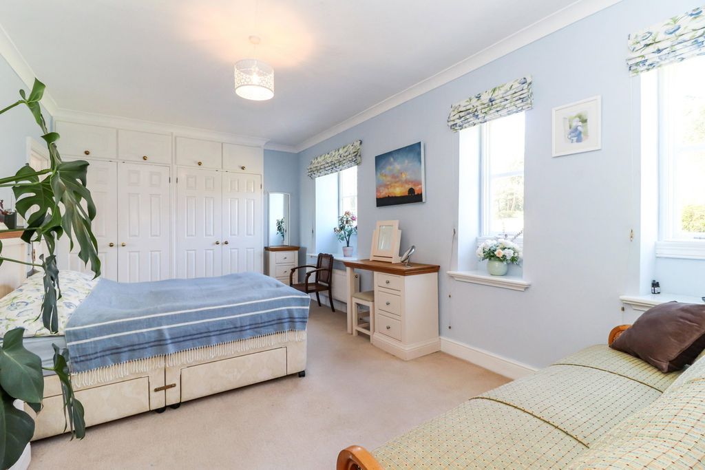 Additional image 14 of 2 bed flat for saleShardeloes, Missenden Road, Amersham HP7