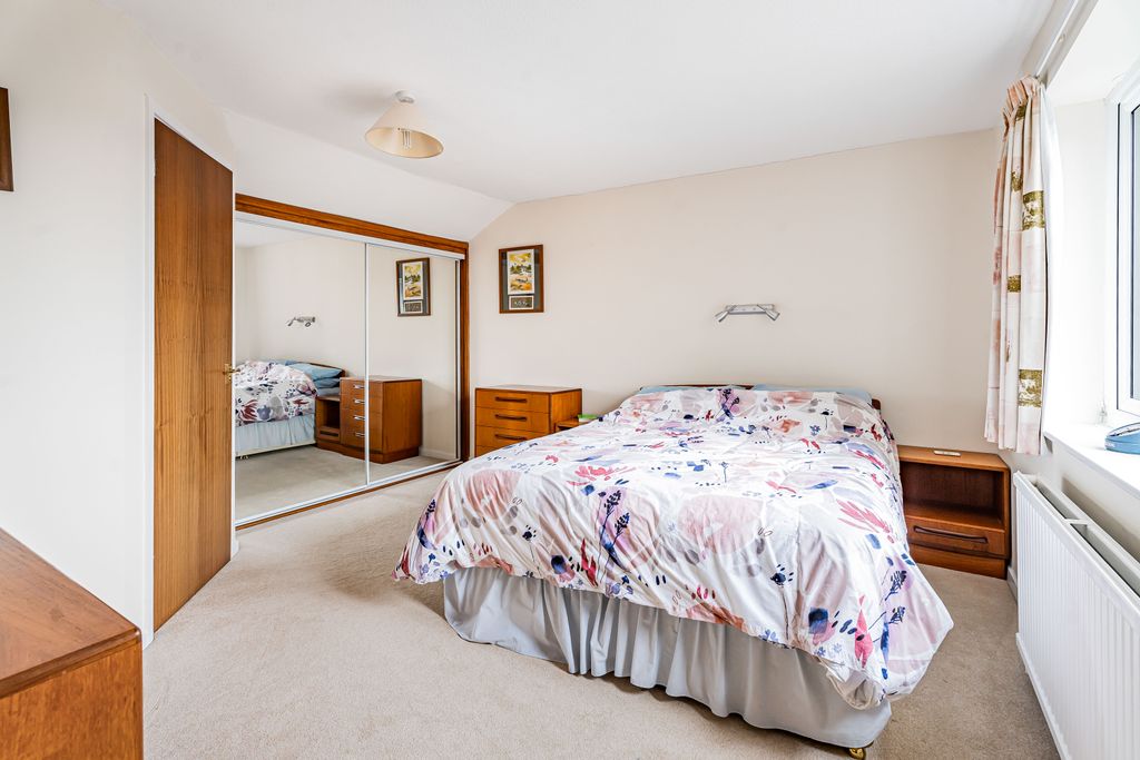 Additional image 4 of 5 bed detached house for saleTrevelyan Way, Berkhamsted HP4