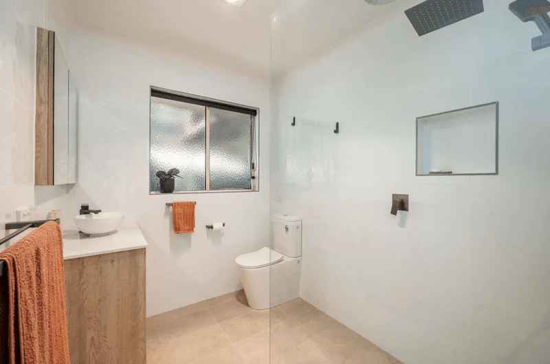 Additional image 8 of 61 Michelle Avenue, Lavington NSW 2641