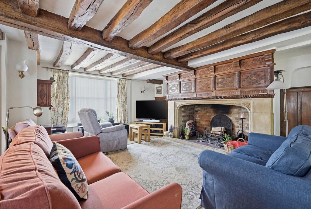 Additional image 2 of 4 bed end terrace house for saleHigh Street, Berkhamsted HP4