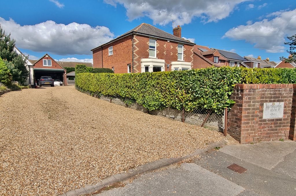 4 bed detached house for saleMain Road, Southbourne PO10