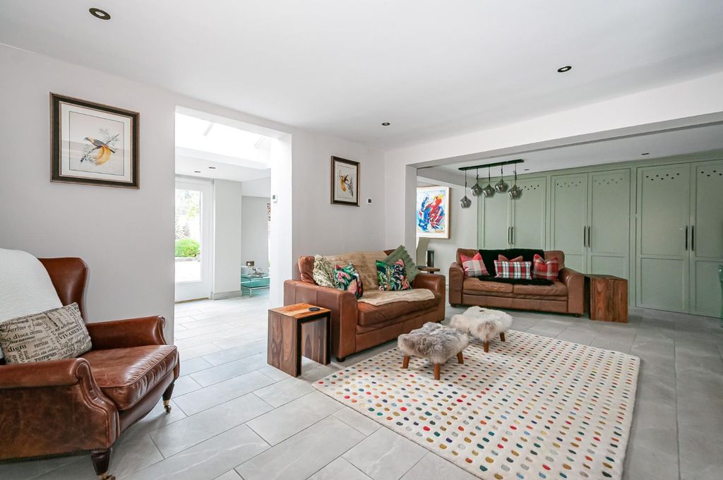 Additional image 9 of 4 bed town house for saleSt. John Street, Beverley HU17