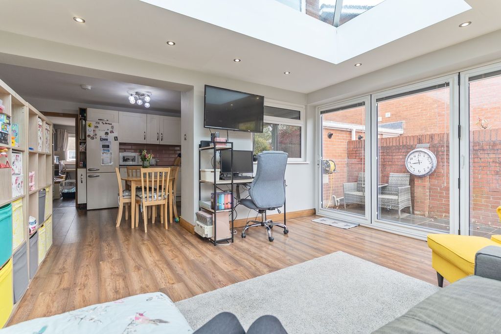 Additional image 11 of 3 bed semi-detached house for saleRedwood Close, Caerleon NP18