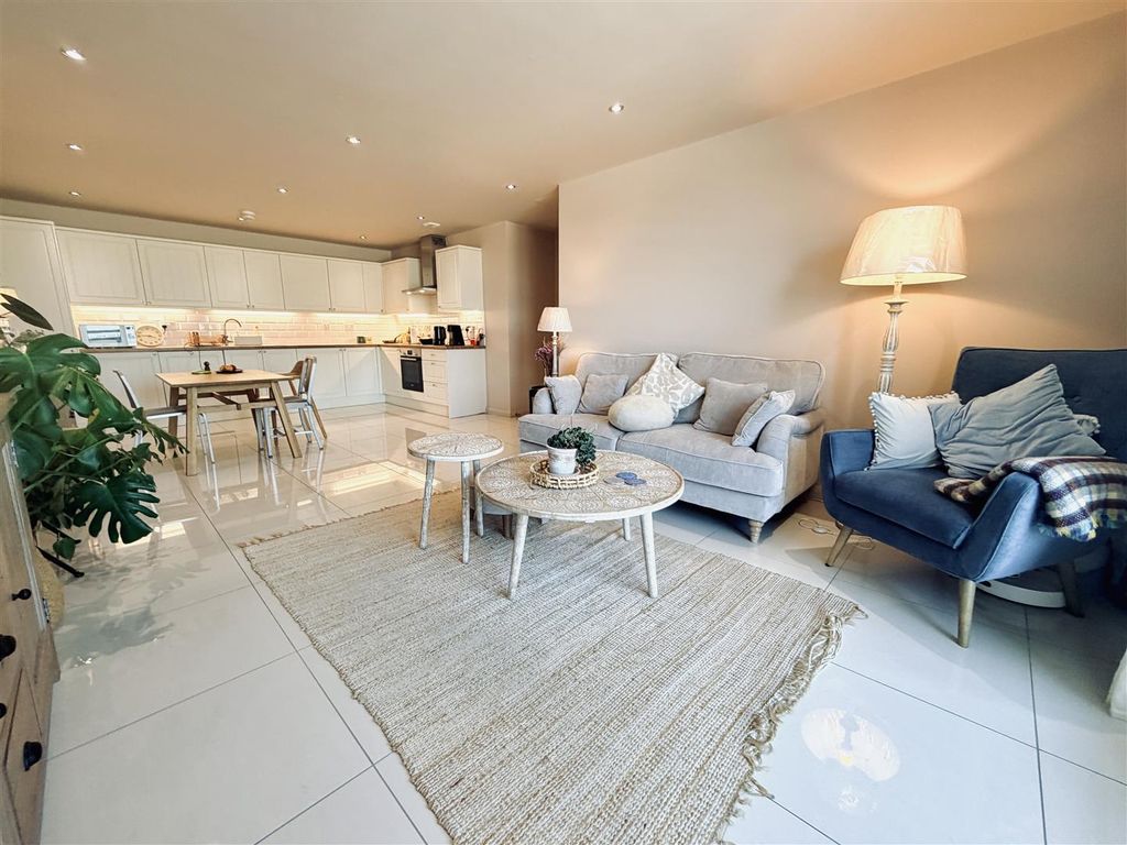 Additional image 8 of 2 bed flat for saleDenmark Street, Altrincham WA14