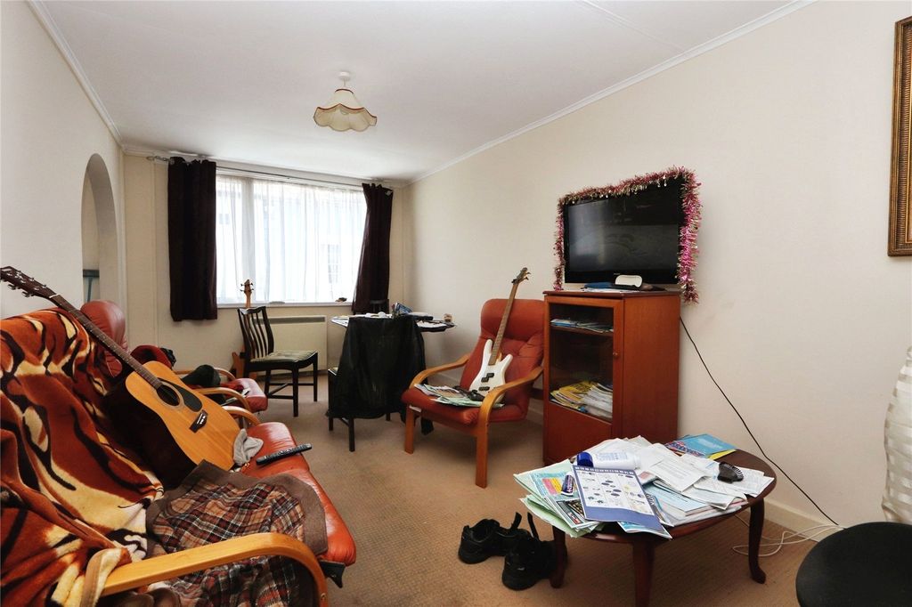 Additional image 4 of 1 bed flat for saleButtgarden Street, Bideford, Devon EX39